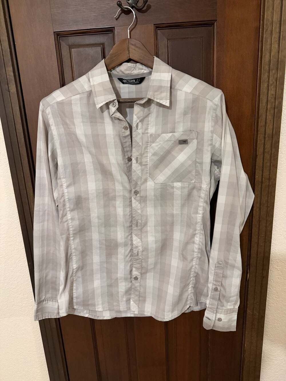 Arc'teryx Arcteryx Button Down Performance Hiking Shirt White Grey Plaid Mens XL